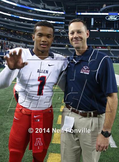 Thumbnail 2 in Allen vs. Keller Central (UIL 6A Division 1 Region I Bi-District Playoff) photogallery.