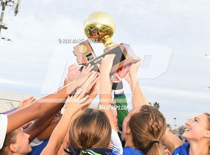 Thumbnail 3 in Xavier College Prep vs. Hamilton (AIA 6A Final - Awards) photogallery.