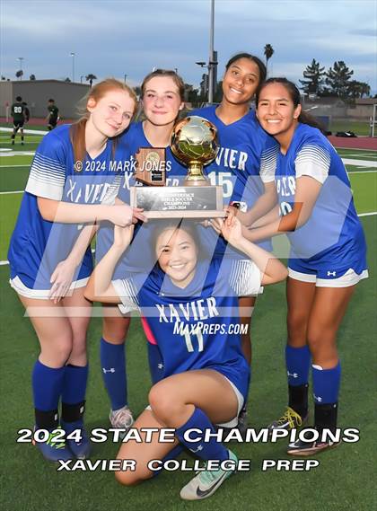 Thumbnail 1 in Xavier College Prep vs. Hamilton (AIA 6A Final - Awards) photogallery.