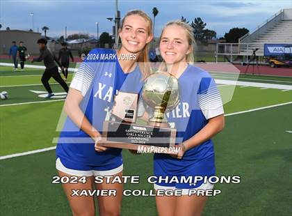 Thumbnail 3 in Xavier College Prep vs. Hamilton (AIA 6A Final - Awards) photogallery.
