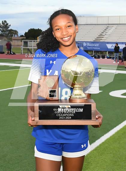 Thumbnail 2 in Xavier College Prep vs. Hamilton (AIA 6A Final - Awards) photogallery.