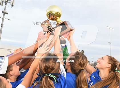 Thumbnail 2 in Xavier College Prep vs. Hamilton (AIA 6A Final - Awards) photogallery.
