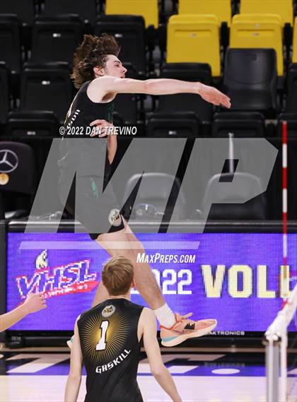 Thumbnail 1 in Patrick Henry vs Maggie Walker (VHSL Class 4 State Final) photogallery.