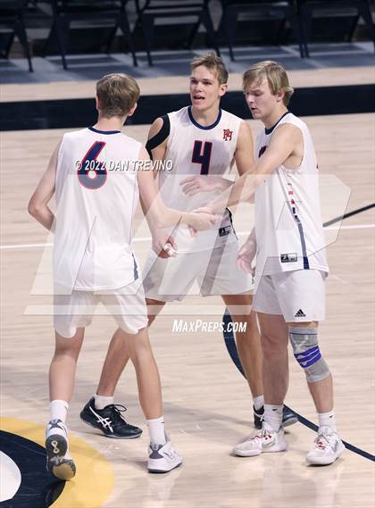 Thumbnail 3 in Patrick Henry vs Maggie Walker (VHSL Class 4 State Final) photogallery.