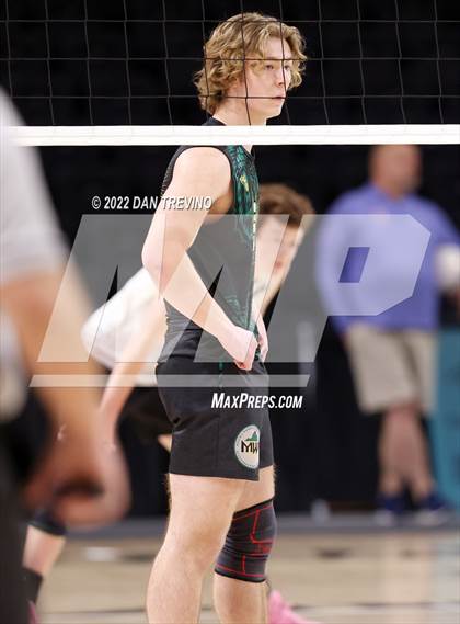 Thumbnail 3 in Patrick Henry vs Maggie Walker (VHSL Class 4 State Final) photogallery.