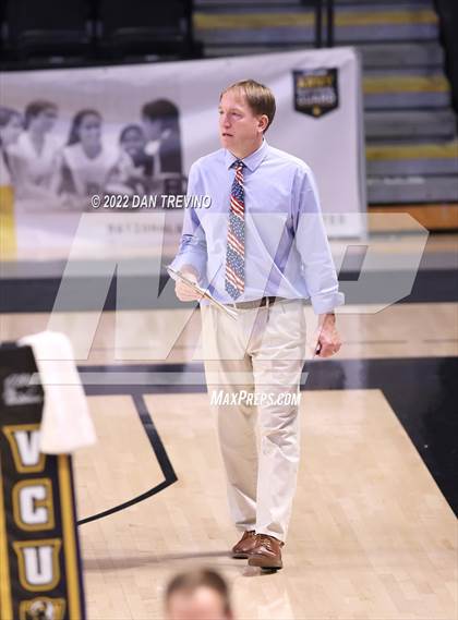 Thumbnail 1 in Patrick Henry vs Maggie Walker (VHSL Class 4 State Final) photogallery.
