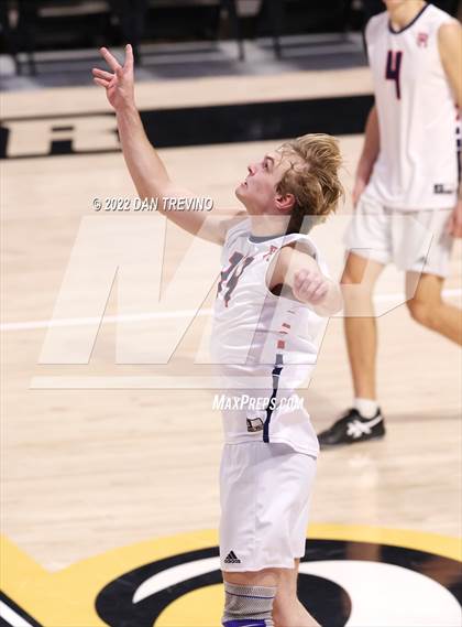 Thumbnail 2 in Patrick Henry vs Maggie Walker (VHSL Class 4 State Final) photogallery.