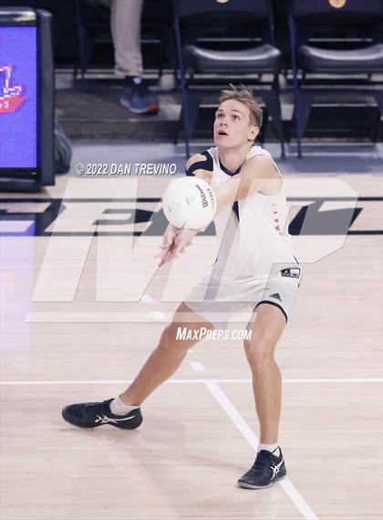 Thumbnail 2 in Patrick Henry vs Maggie Walker (VHSL Class 4 State Final) photogallery.