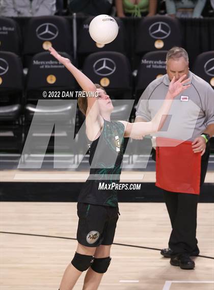Thumbnail 2 in Patrick Henry vs Maggie Walker (VHSL Class 4 State Final) photogallery.