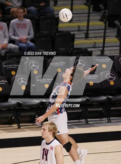 Thumbnail 1 in Patrick Henry vs Maggie Walker (VHSL Class 4 State Final) photogallery.