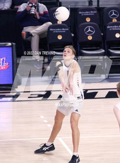 Thumbnail 1 in Patrick Henry vs Maggie Walker (VHSL Class 4 State Final) photogallery.
