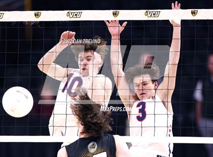 Thumbnail 2 in Patrick Henry vs Maggie Walker (VHSL Class 4 State Final) photogallery.