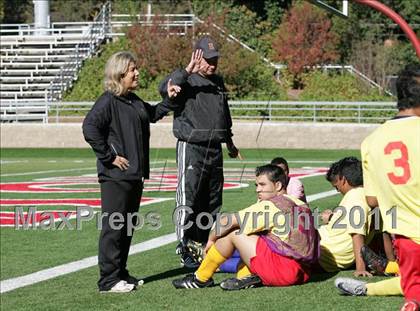 Thumbnail 1 in Gustine vs. Encina Prep (CIF SJS D6 Final) photogallery.