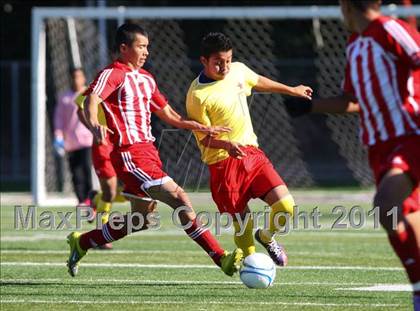 Thumbnail 1 in Gustine vs. Encina Prep (CIF SJS D6 Final) photogallery.
