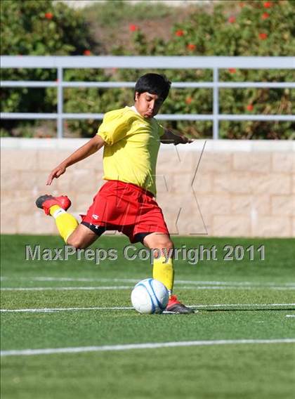 Thumbnail 1 in Gustine vs. Encina Prep (CIF SJS D6 Final) photogallery.