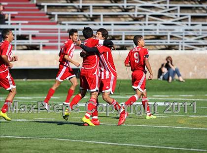 Thumbnail 2 in Gustine vs. Encina Prep (CIF SJS D6 Final) photogallery.