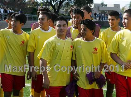 Thumbnail 2 in Gustine vs. Encina Prep (CIF SJS D6 Final) photogallery.
