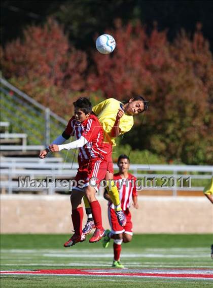 Thumbnail 1 in Gustine vs. Encina Prep (CIF SJS D6 Final) photogallery.