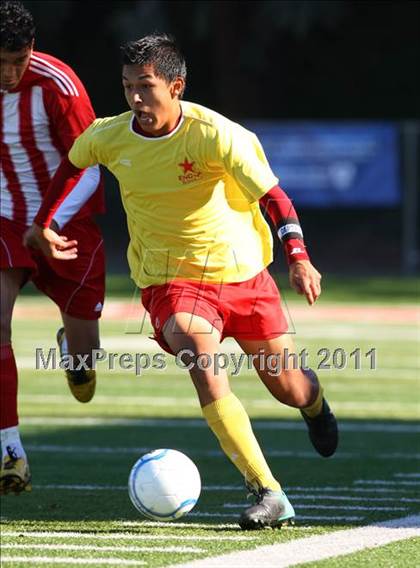 Thumbnail 3 in Gustine vs. Encina Prep (CIF SJS D6 Final) photogallery.