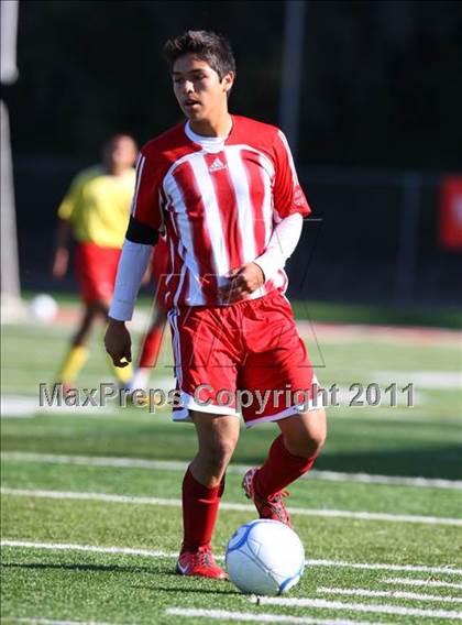 Thumbnail 2 in Gustine vs. Encina Prep (CIF SJS D6 Final) photogallery.