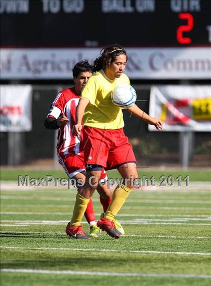 Thumbnail 1 in Gustine vs. Encina Prep (CIF SJS D6 Final) photogallery.