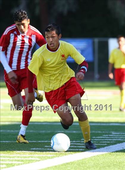 Thumbnail 2 in Gustine vs. Encina Prep (CIF SJS D6 Final) photogallery.