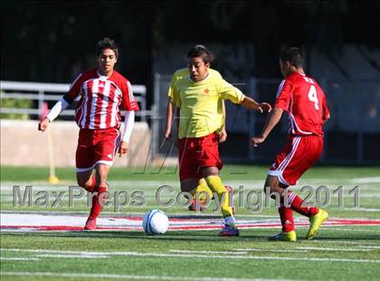 Thumbnail 2 in Gustine vs. Encina Prep (CIF SJS D6 Final) photogallery.