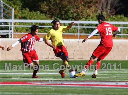 Thumbnail 3 in Gustine vs. Encina Prep (CIF SJS D6 Final) photogallery.