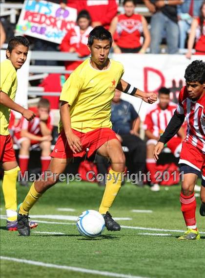 Thumbnail 1 in Gustine vs. Encina Prep (CIF SJS D6 Final) photogallery.
