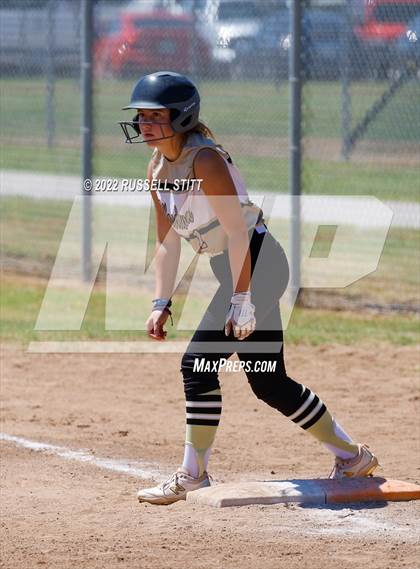 Thumbnail 1 in Kingfisher @ (JV) Woodward photogallery.