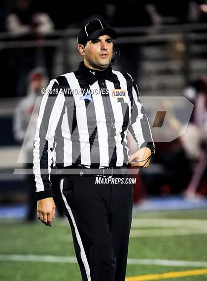 Thumbnail 1 in Farmingdale vs. Freeport (Nassau County Conference I Final) photogallery.