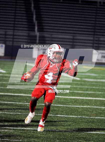 Thumbnail 3 in Farmingdale vs. Freeport (Nassau County Conference I Final) photogallery.