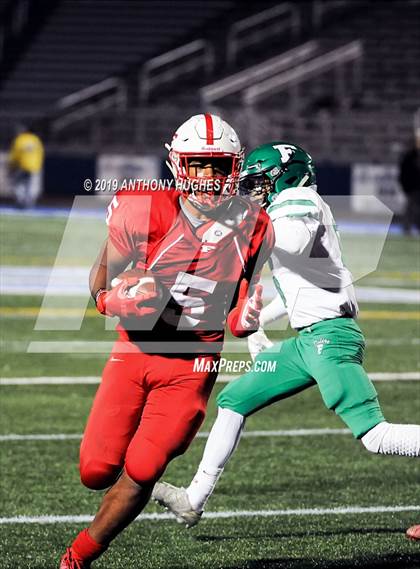 Thumbnail 2 in Farmingdale vs. Freeport (Nassau County Conference I Final) photogallery.