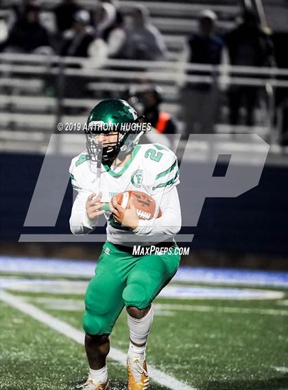 Thumbnail 3 in Farmingdale vs. Freeport (Nassau County Conference I Final) photogallery.