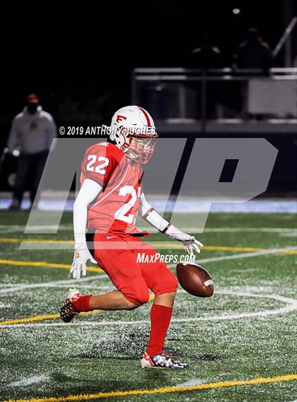 Thumbnail 2 in Farmingdale vs. Freeport (Nassau County Conference I Final) photogallery.