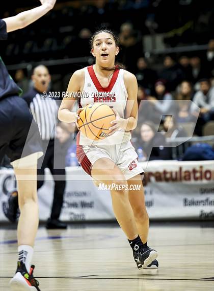 Thumbnail 1 in Reedley vs. Arvin (CIF CS Division 5 Championship) photogallery.