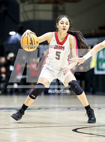 Thumbnail 2 in Reedley vs. Arvin (CIF CS Division 5 Championship) photogallery.