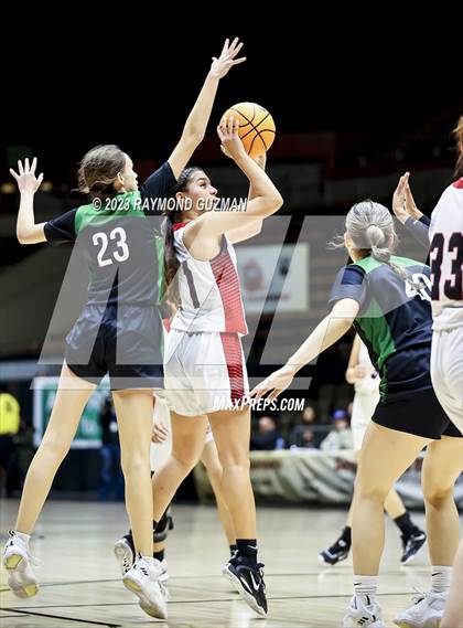 Thumbnail 3 in Reedley vs. Arvin (CIF CS Division 5 Championship) photogallery.