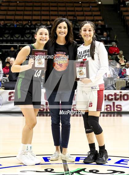 Thumbnail 2 in Reedley vs. Arvin (CIF CS Division 5 Championship) photogallery.