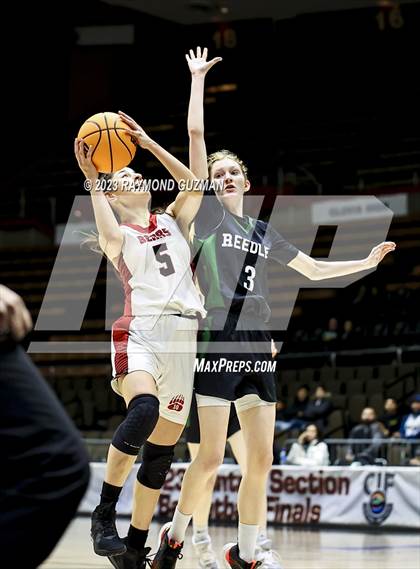 Thumbnail 1 in Reedley vs. Arvin (CIF CS Division 5 Championship) photogallery.