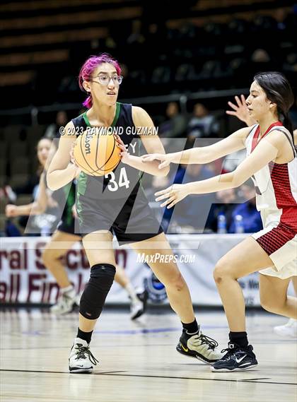 Thumbnail 3 in Reedley vs. Arvin (CIF CS Division 5 Championship) photogallery.