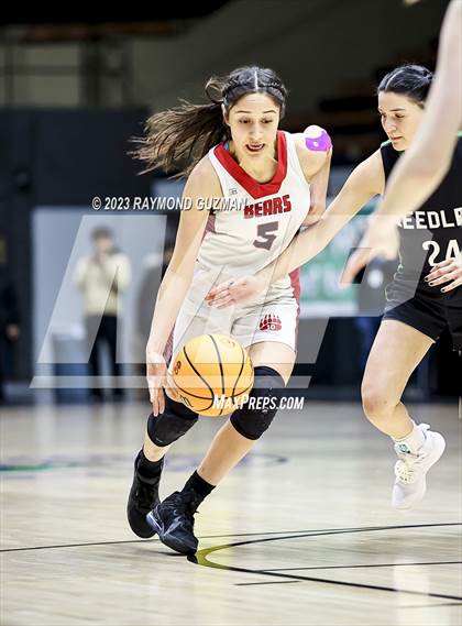Thumbnail 3 in Reedley vs. Arvin (CIF CS Division 5 Championship) photogallery.