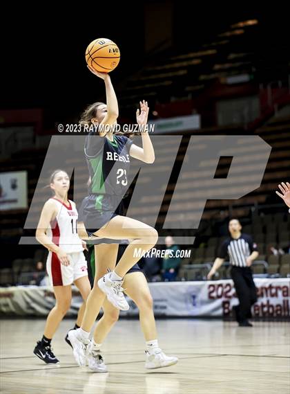 Thumbnail 3 in Reedley vs. Arvin (CIF CS Division 5 Championship) photogallery.