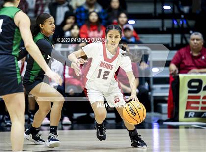 Thumbnail 1 in Reedley vs. Arvin (CIF CS Division 5 Championship) photogallery.