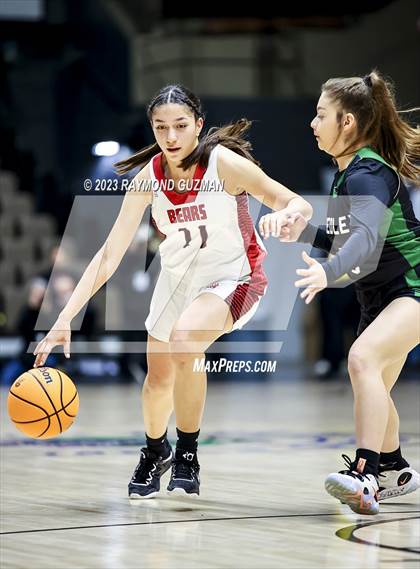 Thumbnail 3 in Reedley vs. Arvin (CIF CS Division 5 Championship) photogallery.