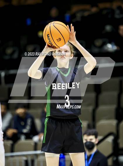 Thumbnail 3 in Reedley vs. Arvin (CIF CS Division 5 Championship) photogallery.
