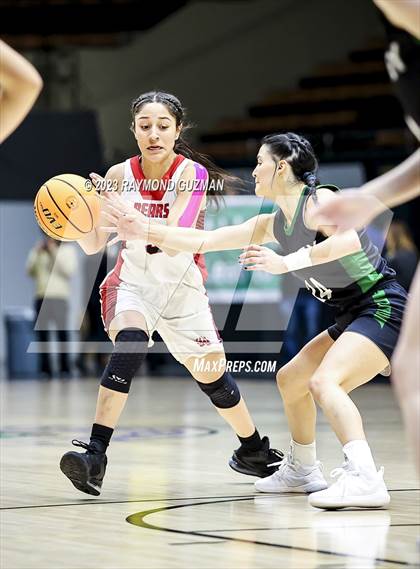 Thumbnail 1 in Reedley vs. Arvin (CIF CS Division 5 Championship) photogallery.