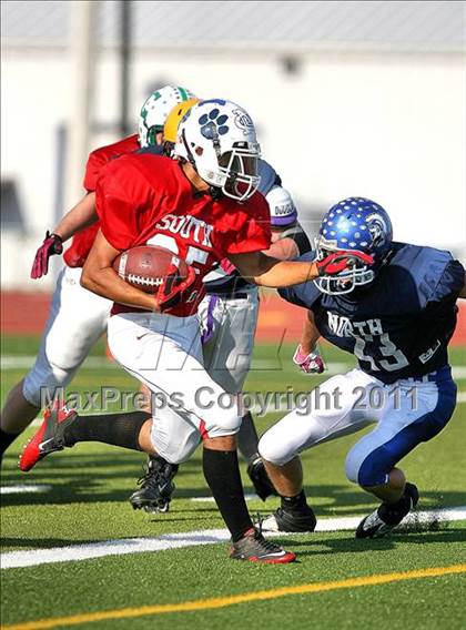Thumbnail 2 in 23rd Annual West Central Illinois All-Star Game photogallery.
