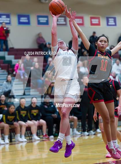 Thumbnail 2 in Newport - Bellevue @ Eastlake photogallery.
