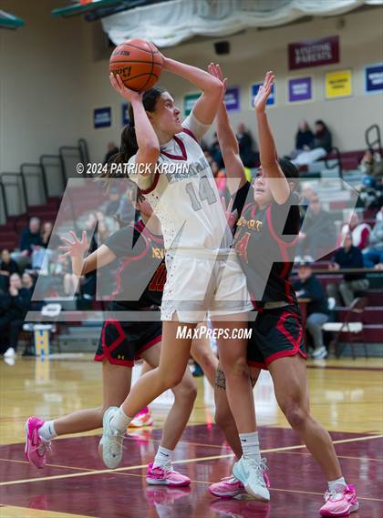 Thumbnail 3 in Newport - Bellevue @ Eastlake photogallery.